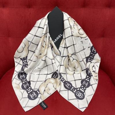 𝐂𝐡𝐚𝐧𝐞𝐥 The hottest square scarf in the camellia element 100% mulberry silk 90*90CM