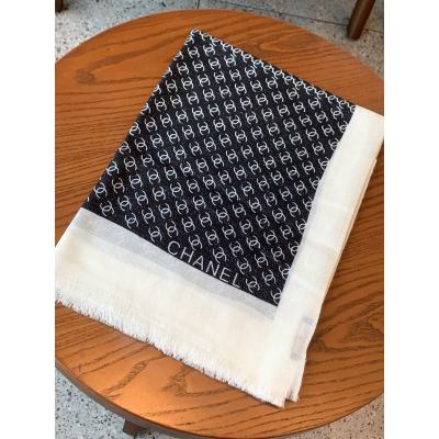 𝐂𝐡𝐚𝐧𝐞𝐥 【Houndstooth Double C Logo】Cashmere Printed Square Scarf