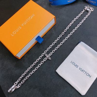 Louis Vuitton vintage silver necklace, couple's version, chain length 60 cm, changeable