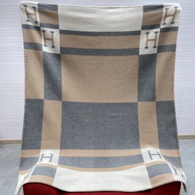 𝐇𝐞𝐫𝐦𝐞𝐬 • 𝟐𝟑𝐍𝐞𝐰【Khaki and Gray】(%90 merino wool + 10% cashmere)